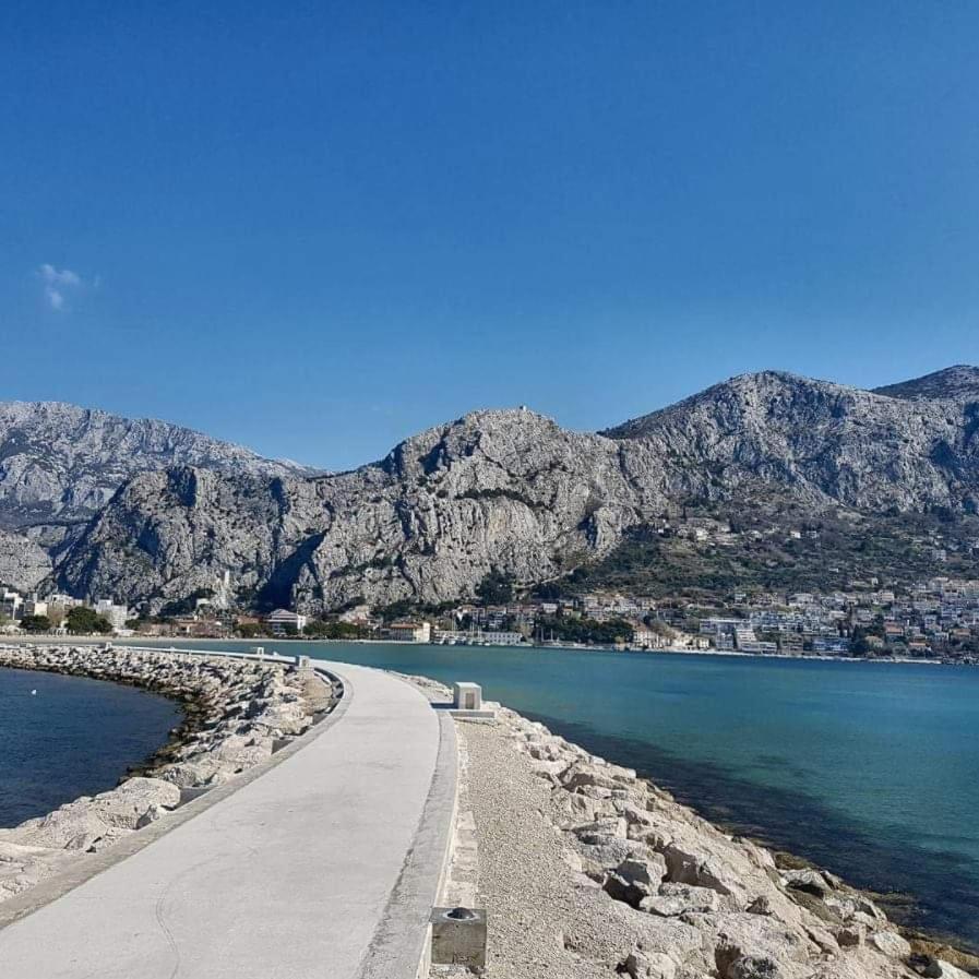 Apartamento Apartman *Sanja* Omiš Exterior foto